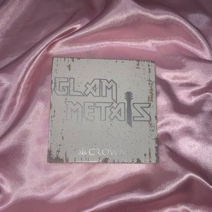 Crown Glam Metalz Eye Shadow Palette